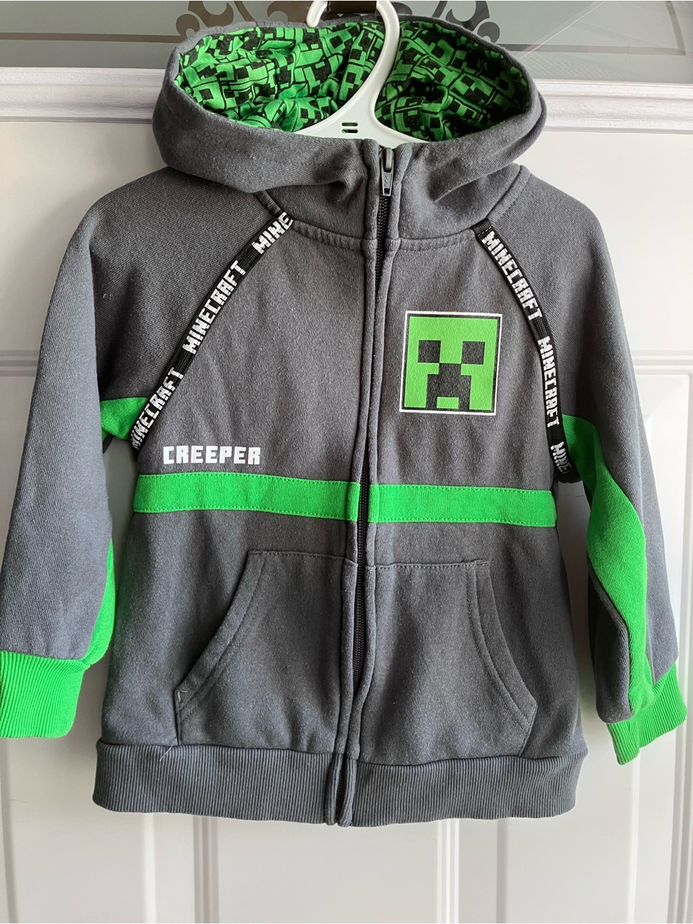 Minecraft hooded full zip sweater 4T